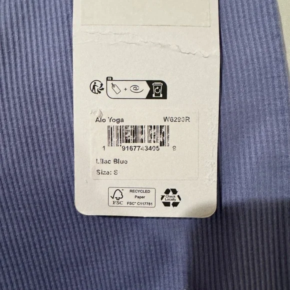 ALO Yoga Women's Lilac Blue Bike Shorts - Picture 2 of 3